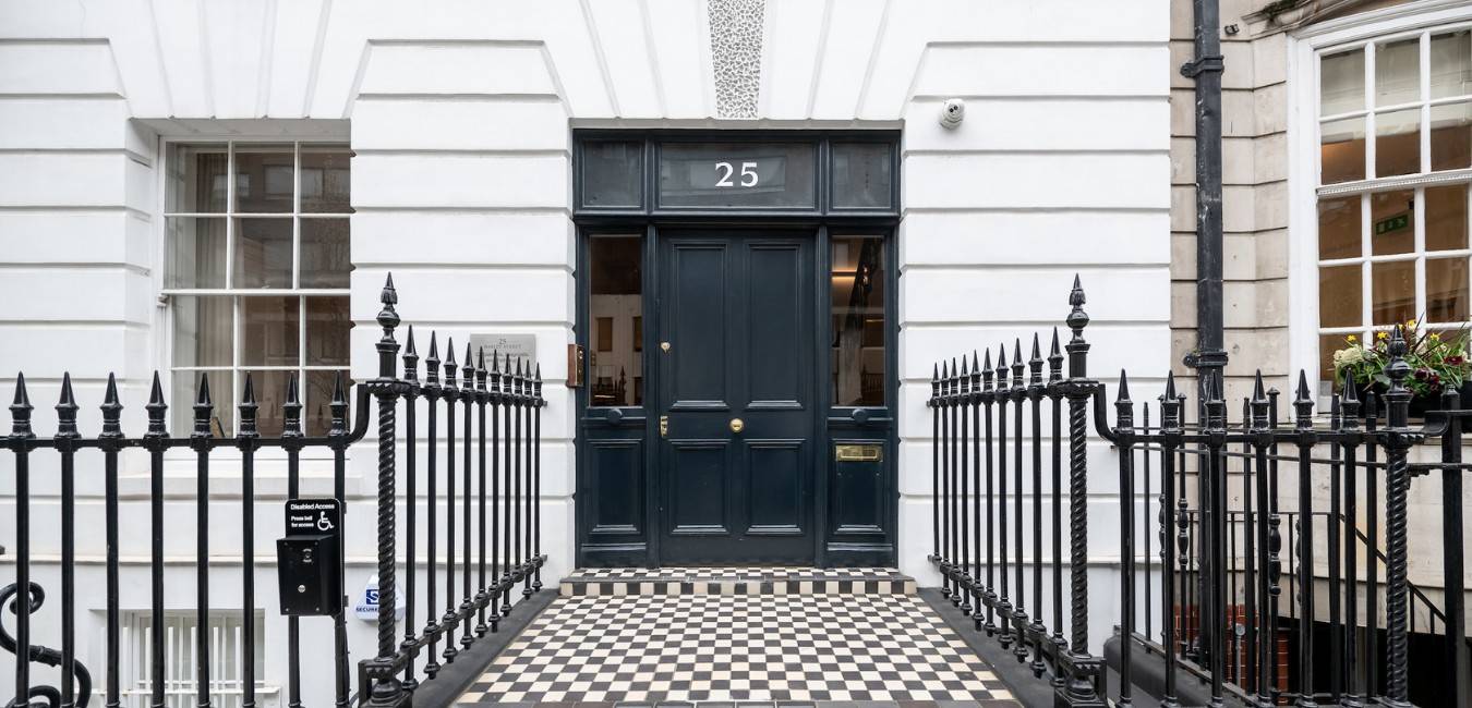 Phoenix Hospital Group 25 Harley Street London